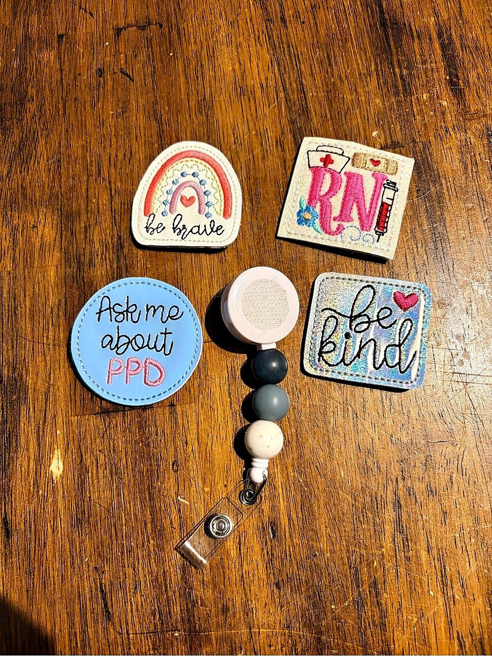 Embroidered Badge Reel Set Multicolor